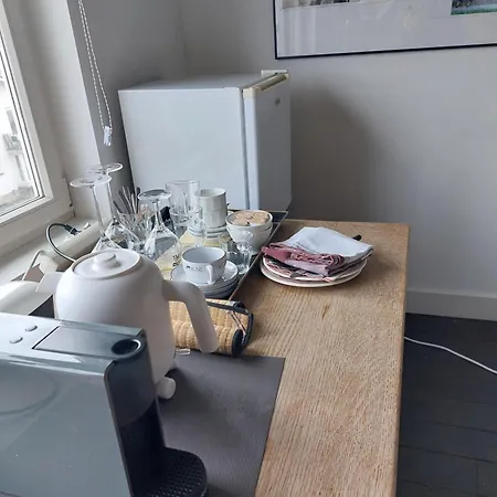 Bed & Breakfast Joke De Groot *